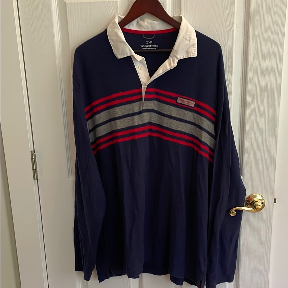 Vineyard Vines Blue and Red Casual Button Down Shirt